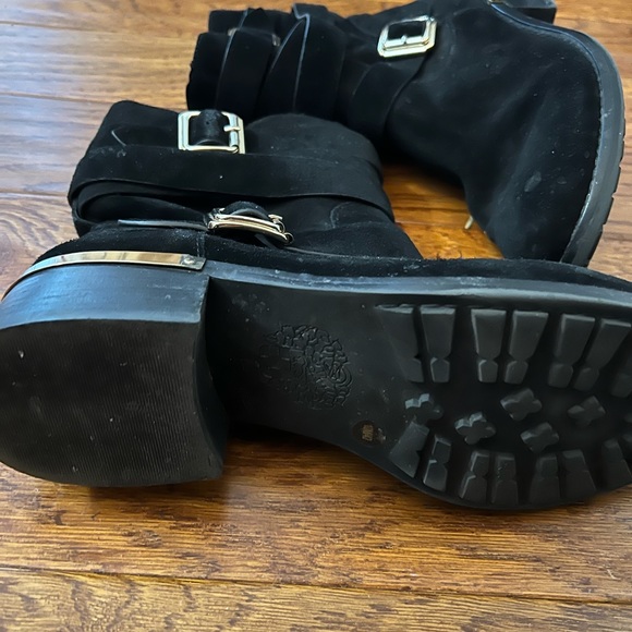 Vince Camuto Webey Bootie - Picture 3 of 9